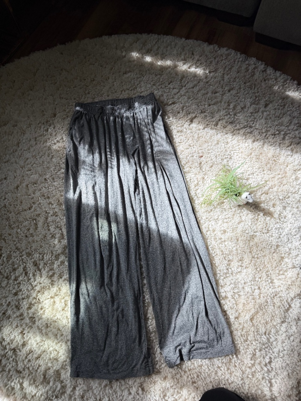 Soft wide-leg lounge 32 Degrees Gray Wide-Leg Lounge comfy soft flowy men’s slee